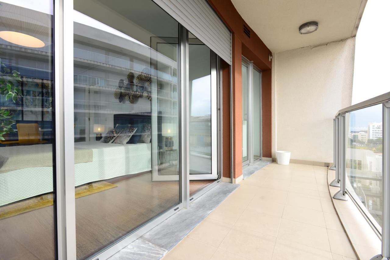 New Loft With Swimming Pool At Parque Das Nacoes! Lissabon Exterior foto