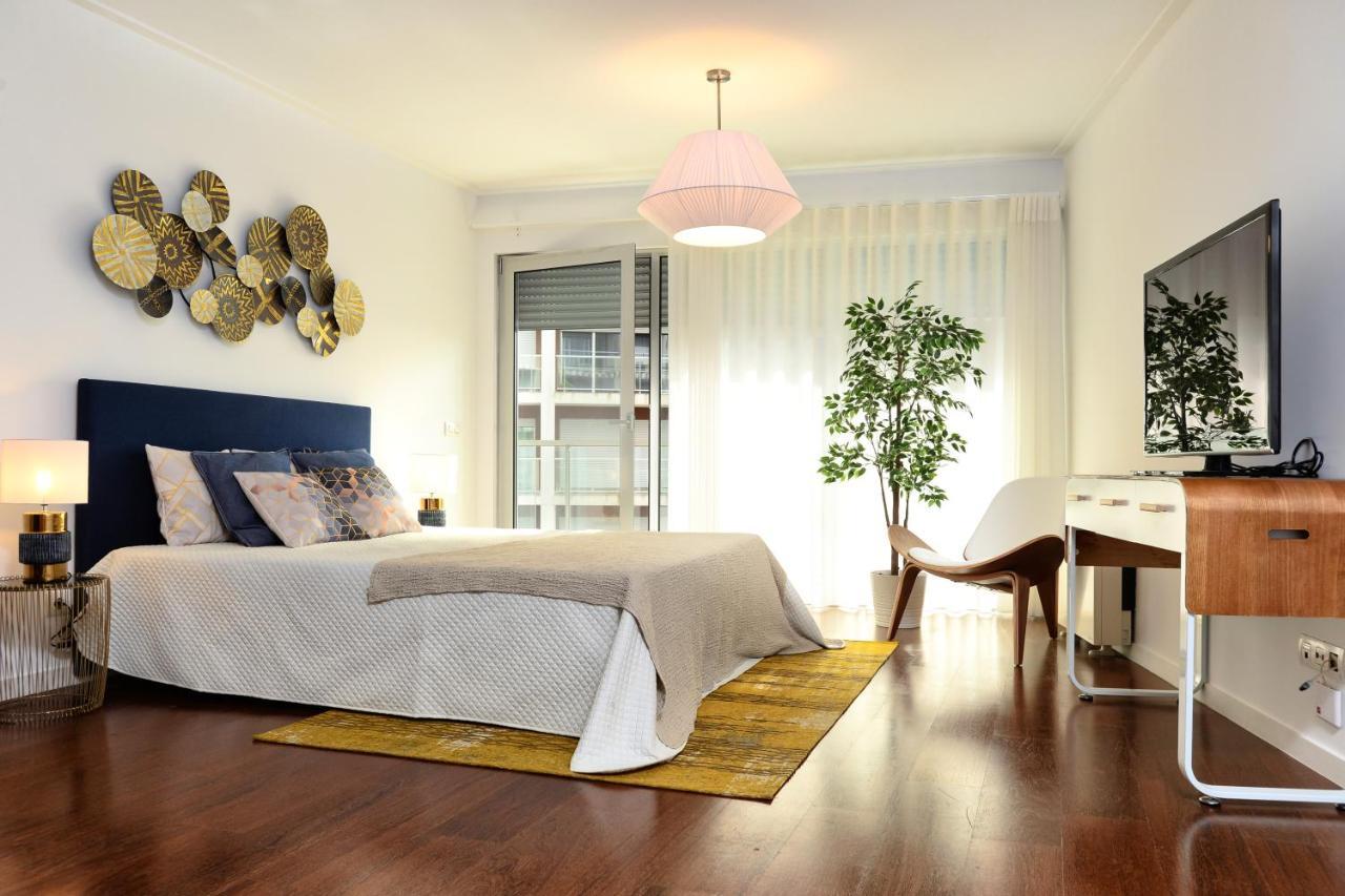 New Loft With Swimming Pool At Parque Das Nacoes! Lissabon Exterior foto
